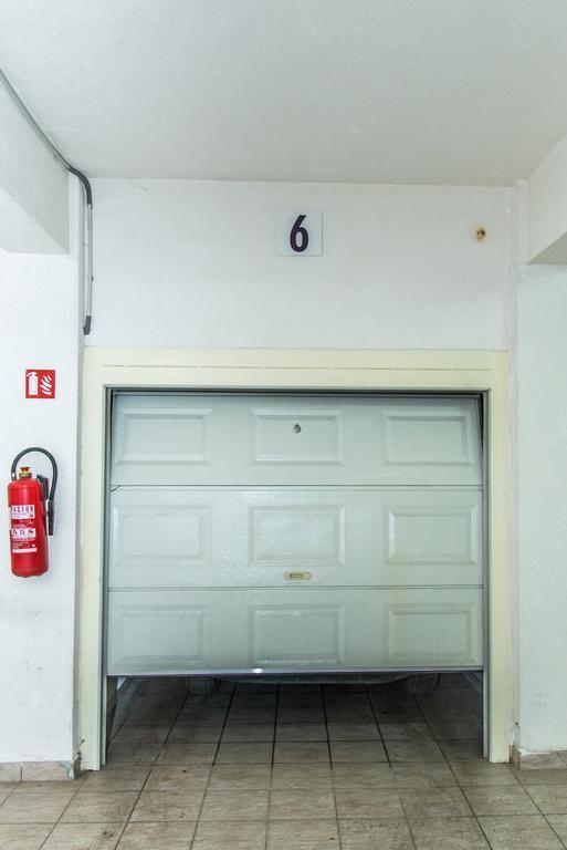Apartment Flores Osijek Exterior foto